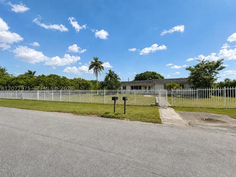 Photo of 20890 SW 236th St, Homestead, FL 33031 (MLS # A12072975)