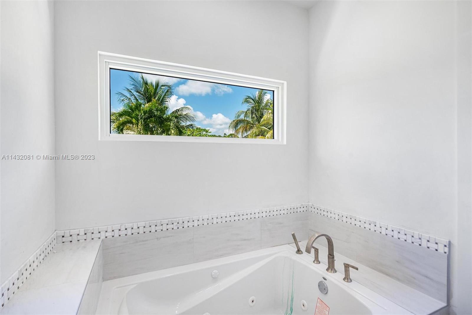 SO MIAMI GDN HEIGHTS - Residential