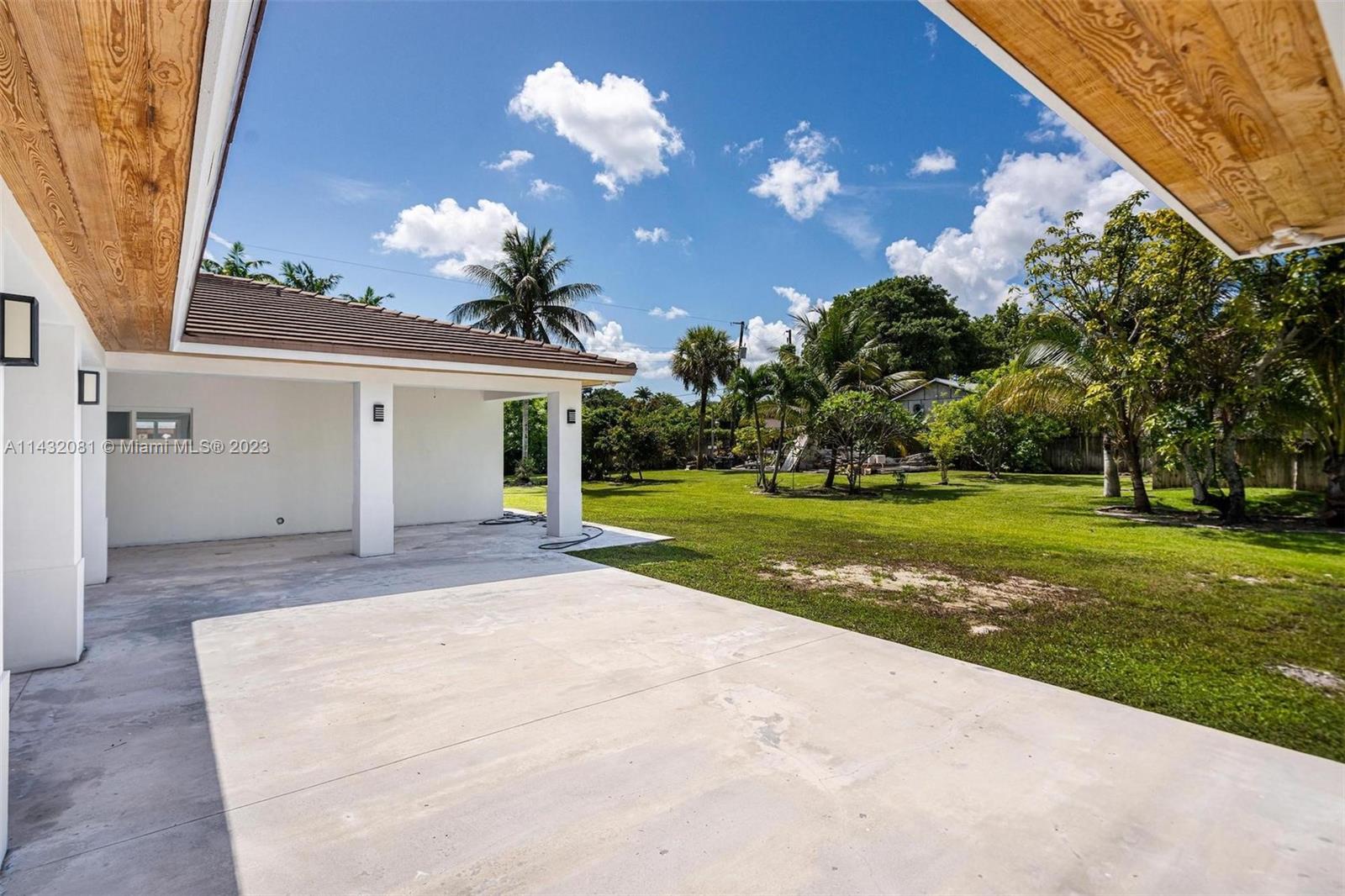 SO MIAMI GDN HEIGHTS - Residential