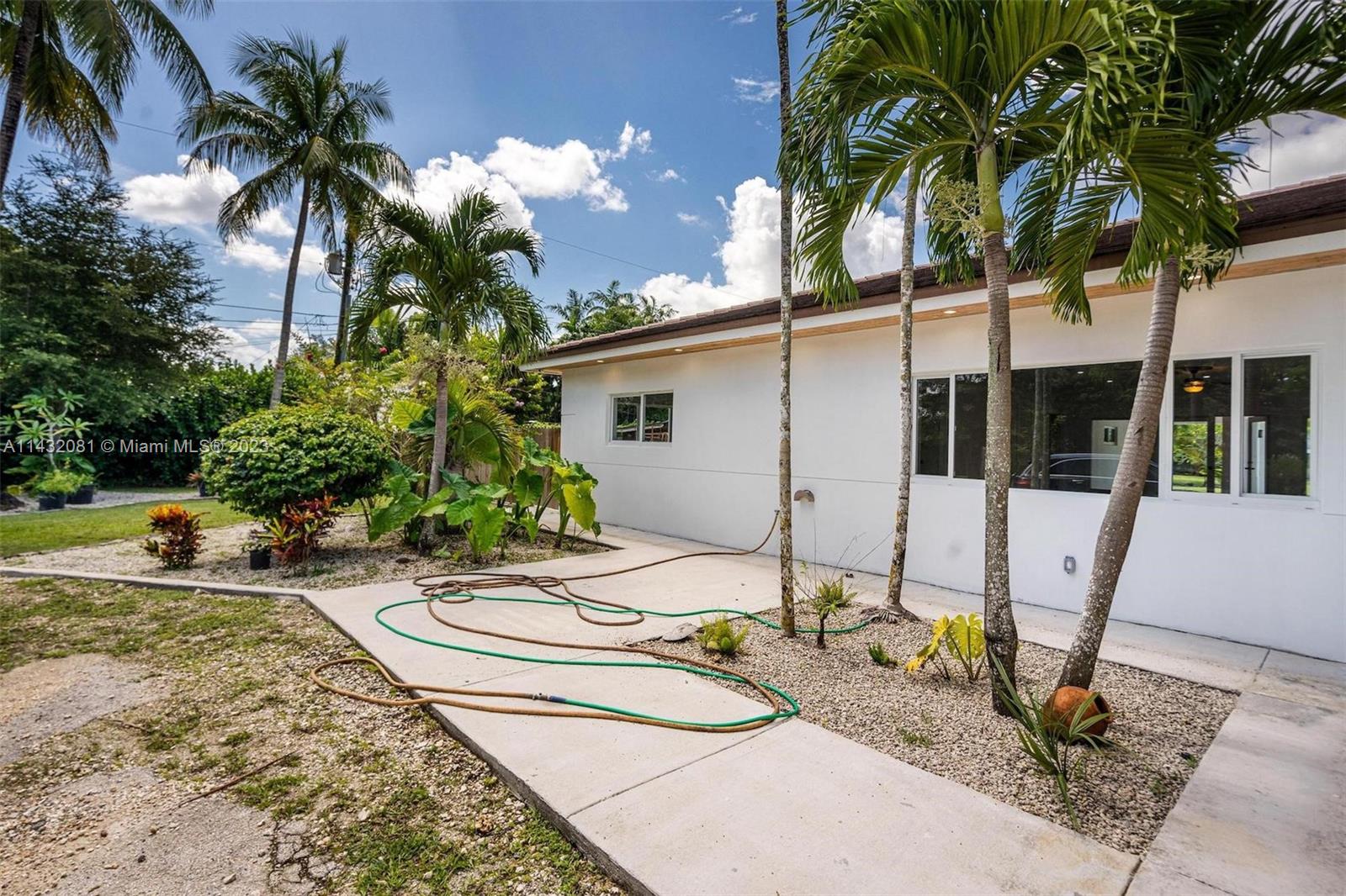 SO MIAMI GDN HEIGHTS - Residential