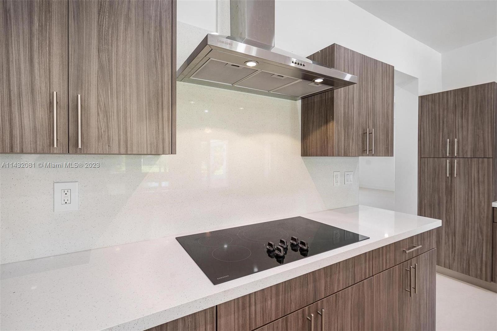 SO MIAMI GDN HEIGHTS - Residential