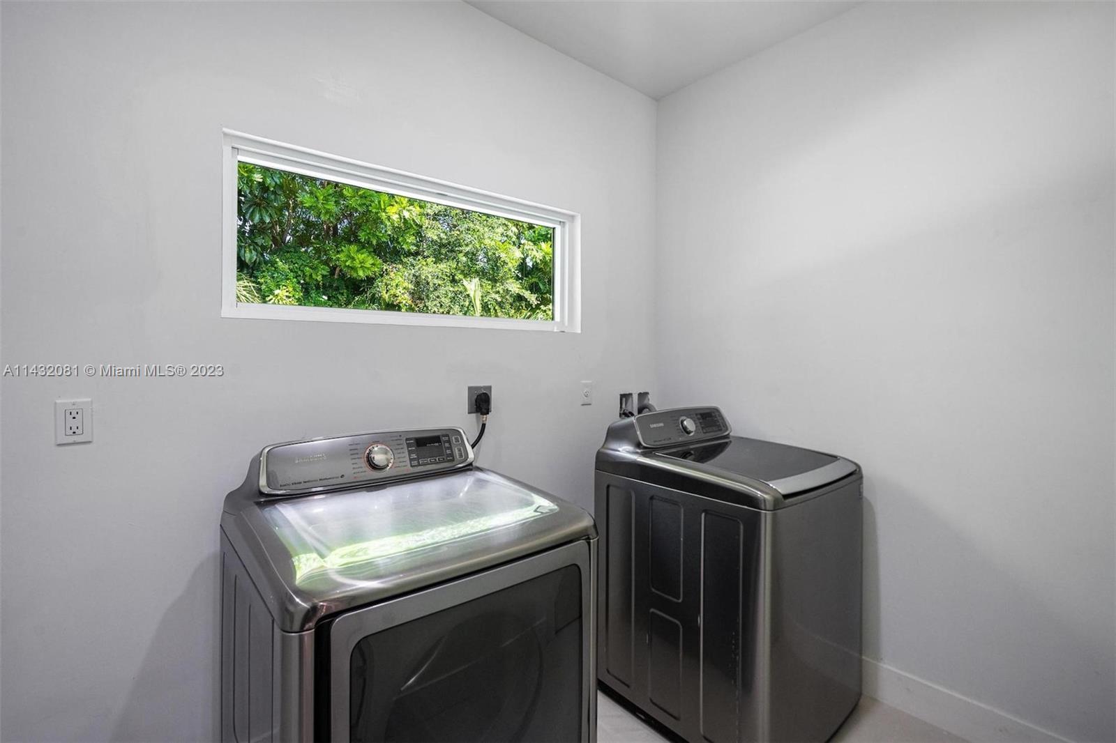 SO MIAMI GDN HEIGHTS - Residential