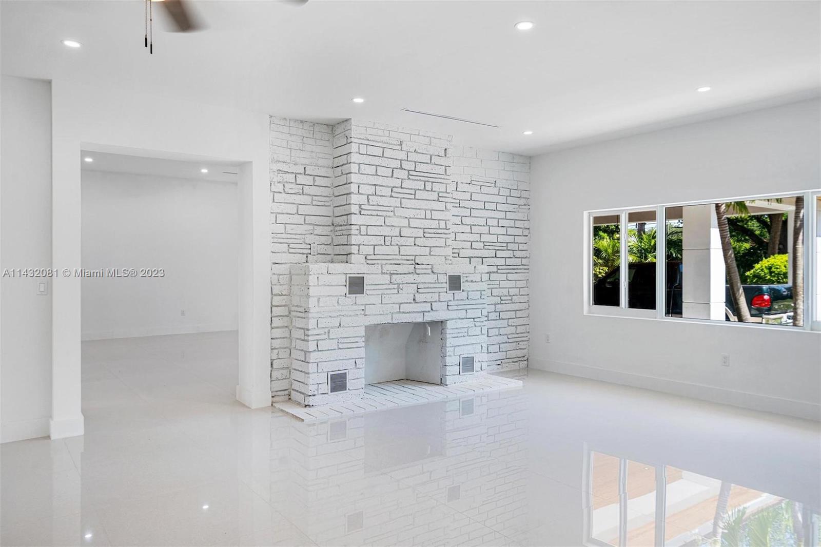 SO MIAMI GDN HEIGHTS - Residential