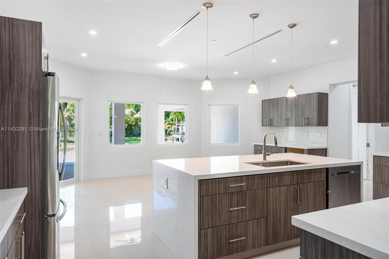 SO MIAMI GDN HEIGHTS - Residential