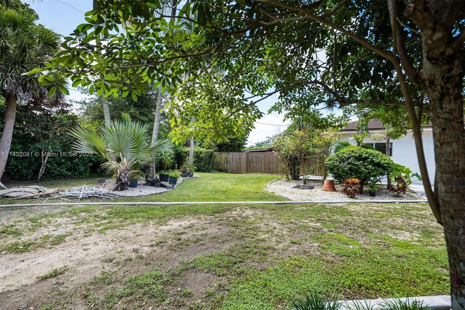 SO MIAMI GDN HEIGHTS - Residential