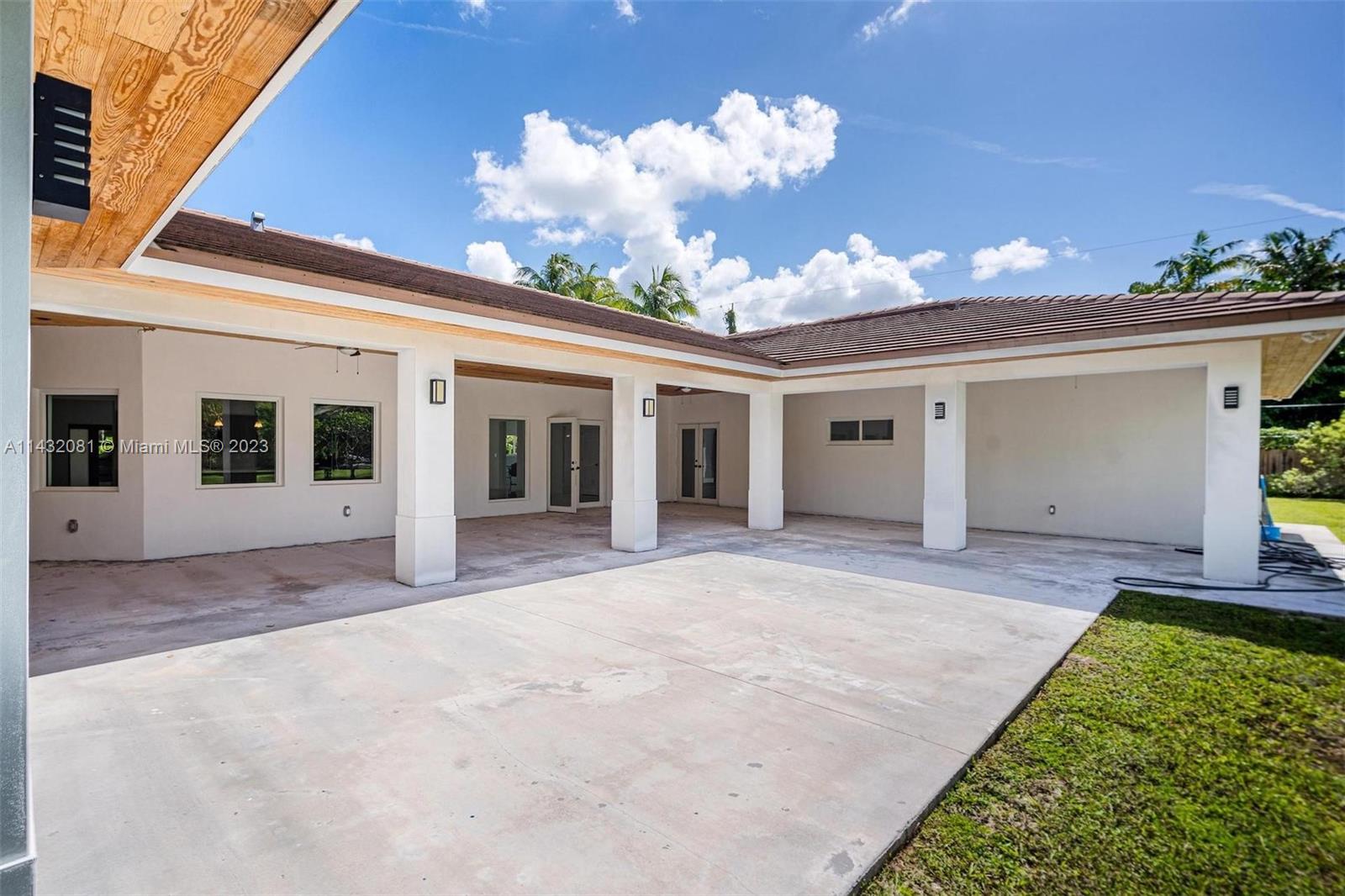 SO MIAMI GDN HEIGHTS - Residential