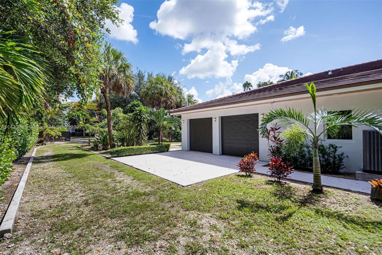 SO MIAMI GDN HEIGHTS - Residential