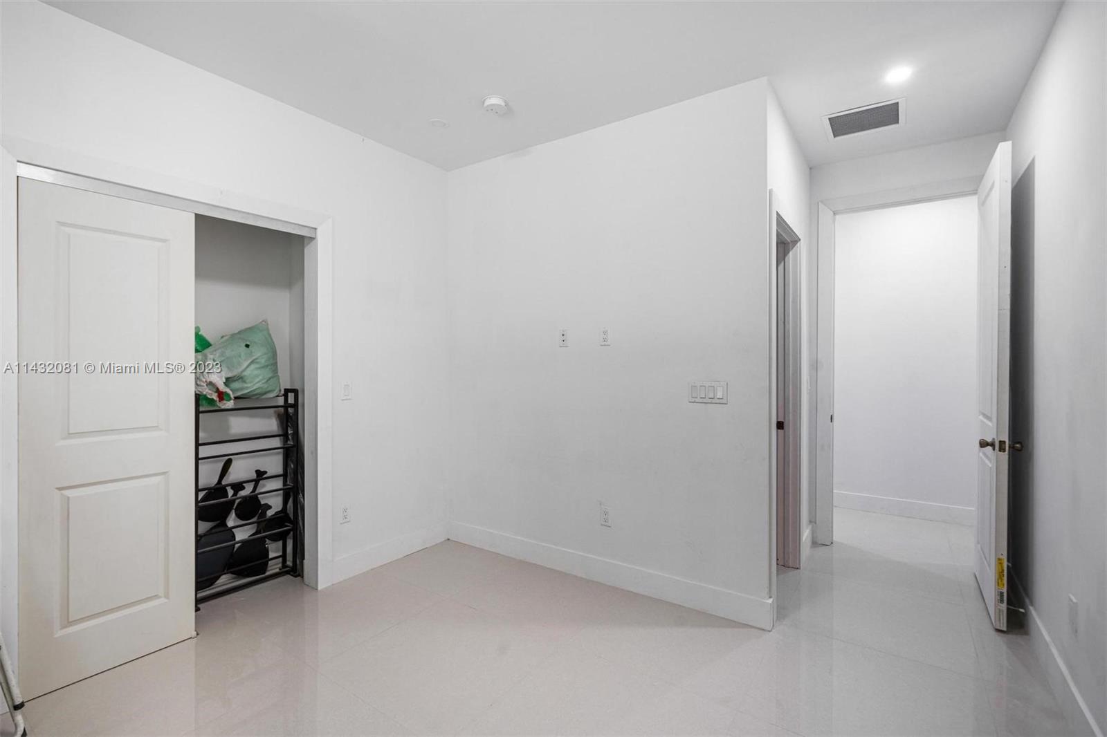 SO MIAMI GDN HEIGHTS - Residential