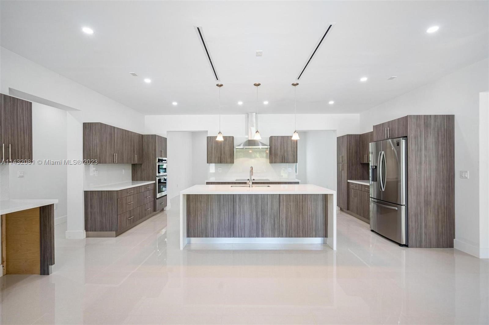 SO MIAMI GDN HEIGHTS - Residential