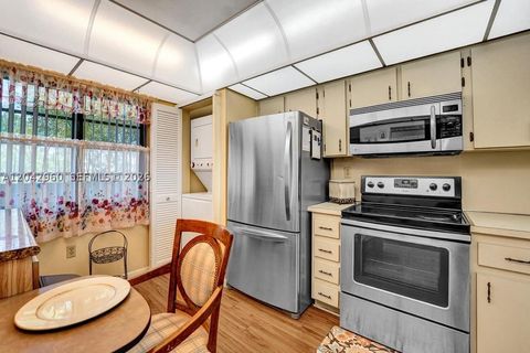 Tiny photo for 1000 Colony Point Cir #422, Pembroke Pines, FL 33026 (MLS # A12042960)