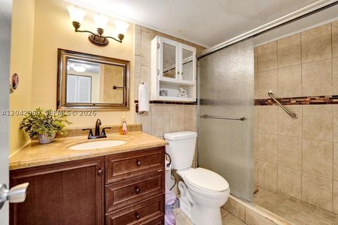 Tiny photo for 1000 Colony Point Cir #422, Pembroke Pines, FL 33026 (MLS # A12042960)