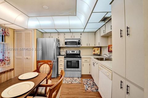 Tiny photo for 1000 Colony Point Cir #422, Pembroke Pines, FL 33026 (MLS # A12042960)