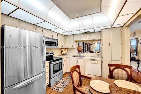 Tiny photo for 1000 Colony Point Cir #422, Pembroke Pines, FL 33026 (MLS # A12042960)