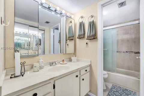 Tiny photo for 1000 Colony Point Cir #422, Pembroke Pines, FL 33026 (MLS # A12042960)
