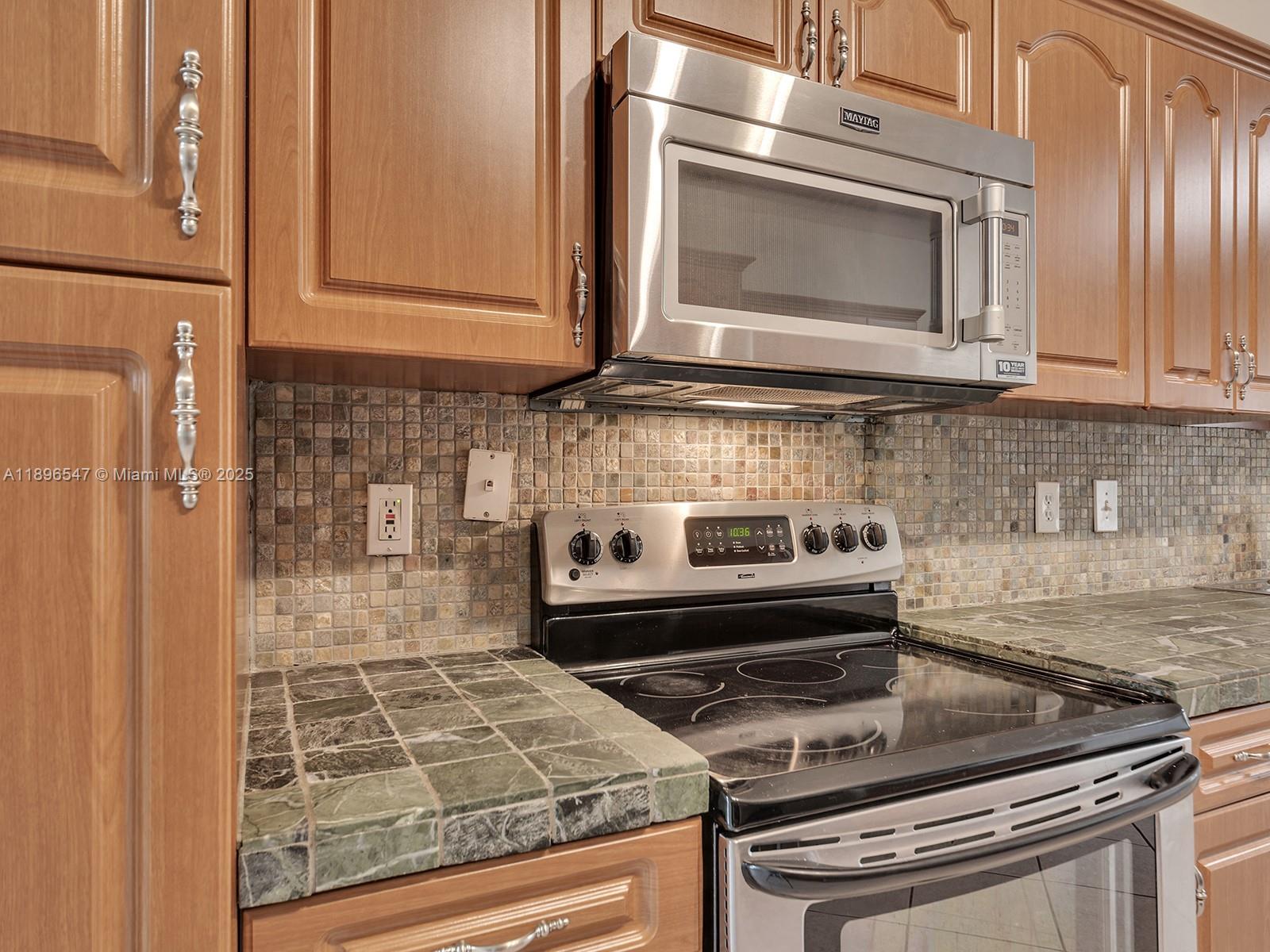 PEMBROKE SHORES - Residential Lease