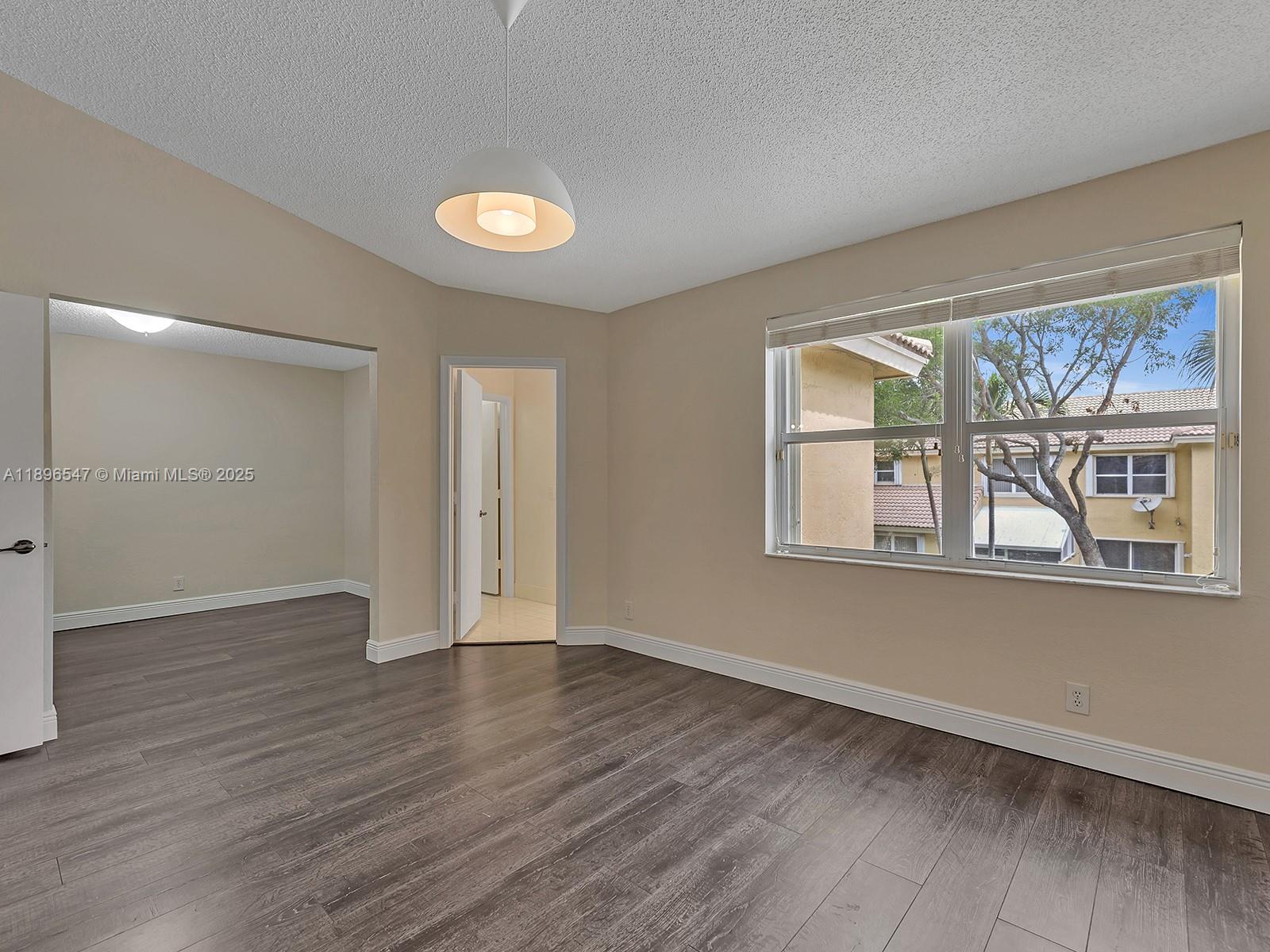 PEMBROKE SHORES - Residential Lease