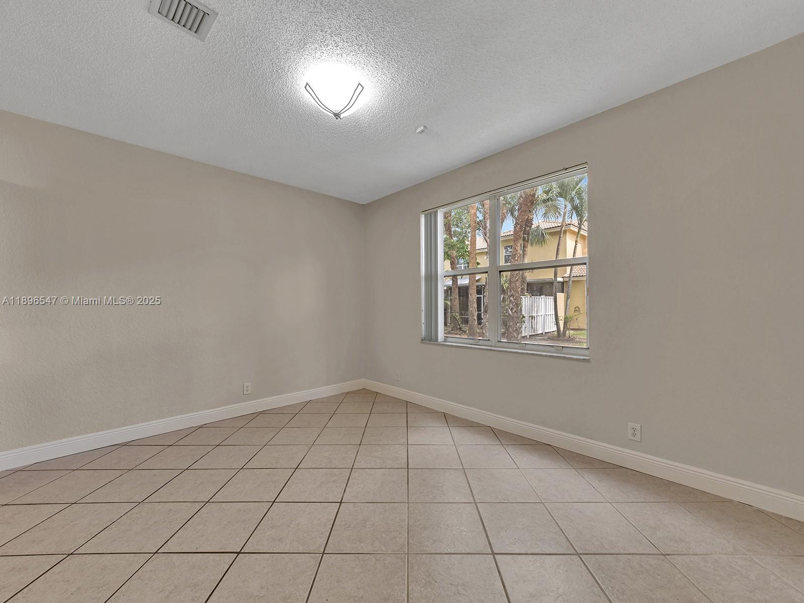 PEMBROKE SHORES - Residential Lease