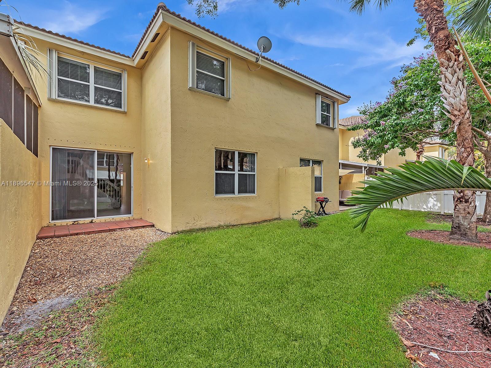 PEMBROKE SHORES - Residential Lease