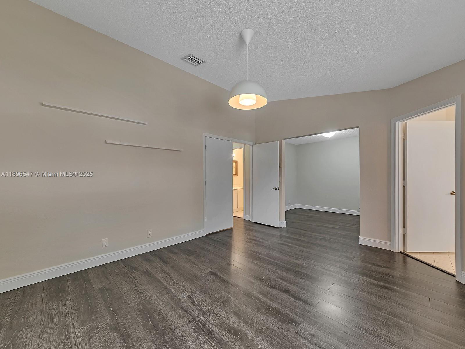 PEMBROKE SHORES - Residential Lease