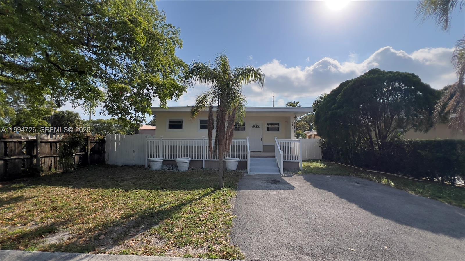 109 SW 1st Ave - Image 1