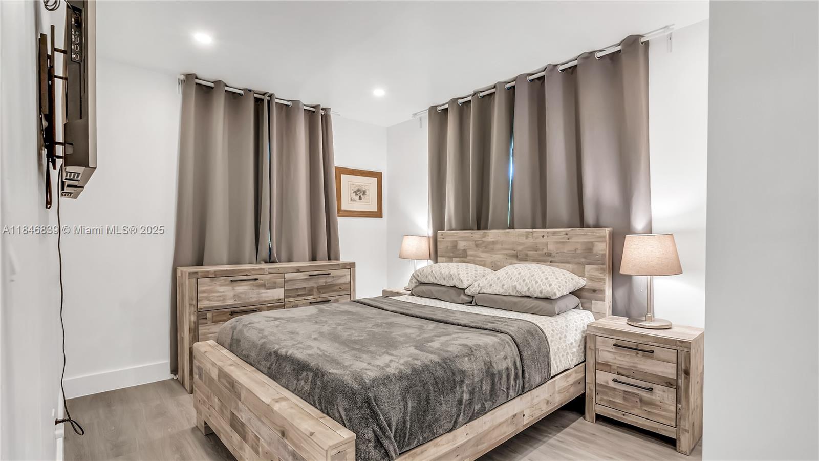 PLEASANT VILLAGE - Residential