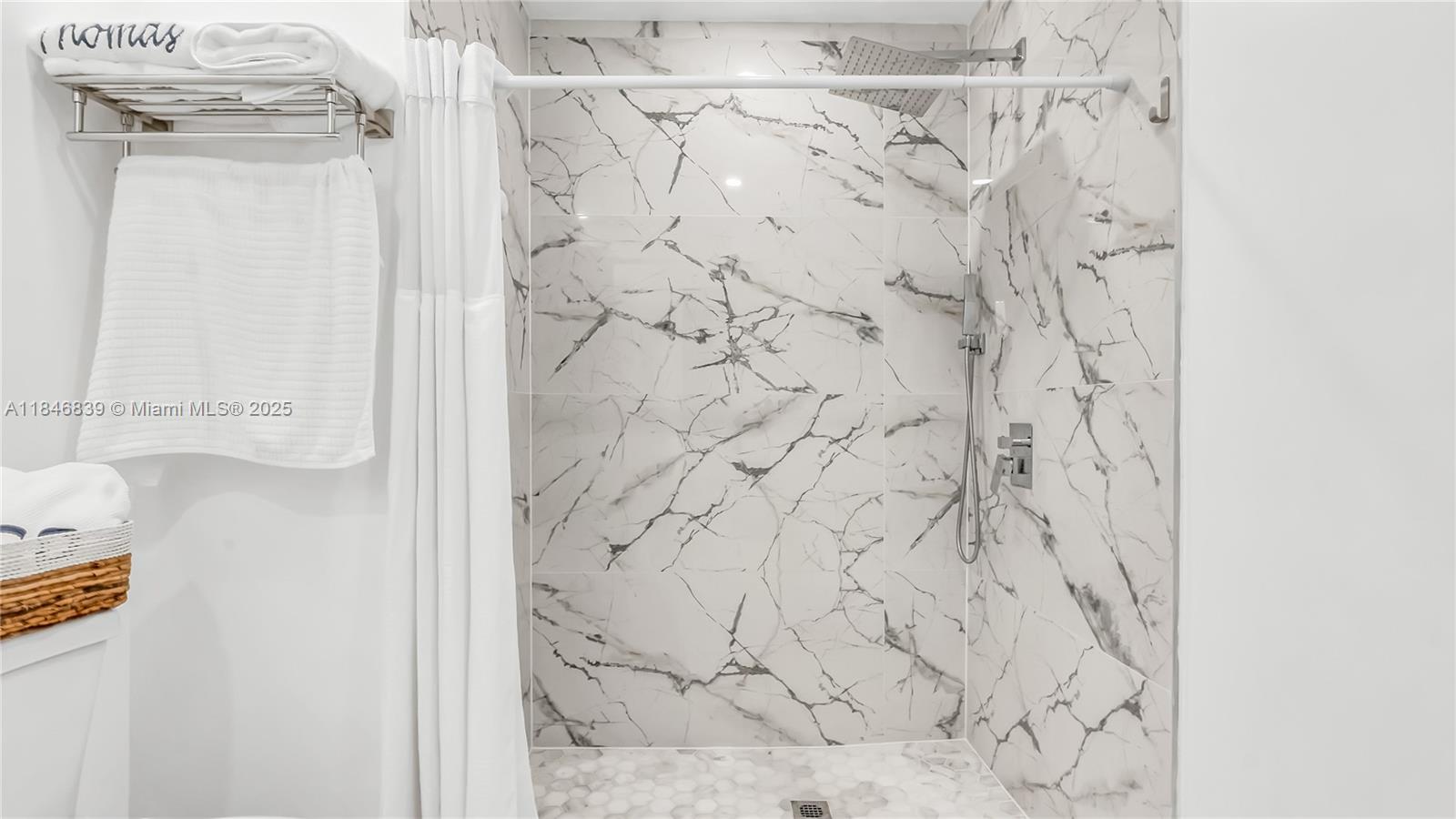 PLEASANT VILLAGE - Residential