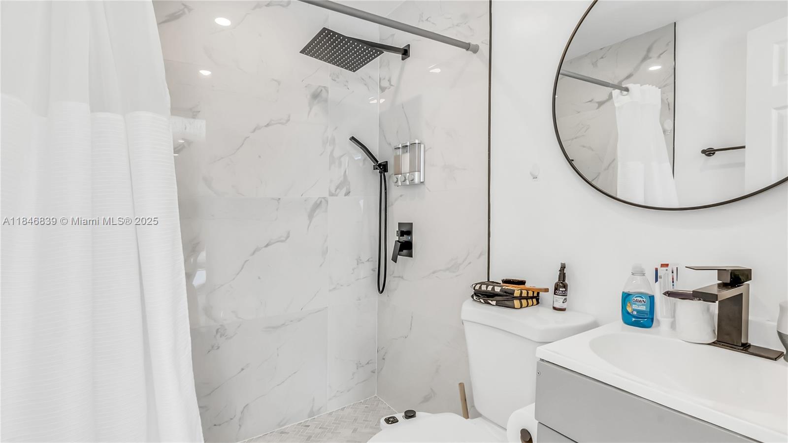 PLEASANT VILLAGE - Residential