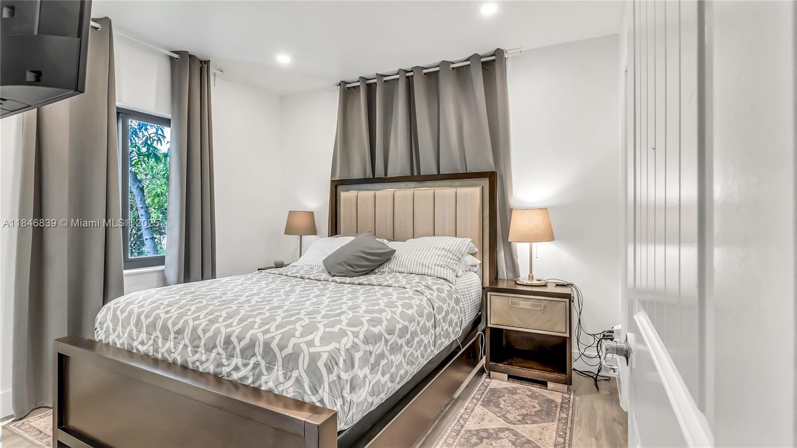 PLEASANT VILLAGE - Residential