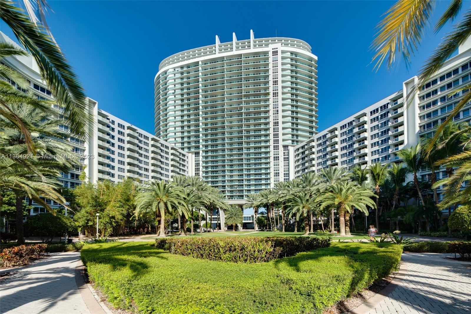 Property for Sale at 1500 Bay Rd 340S, Miami Beach, Miami-Dade County, Florida - Bedrooms: 1 
Bathrooms: 2  - $575,000