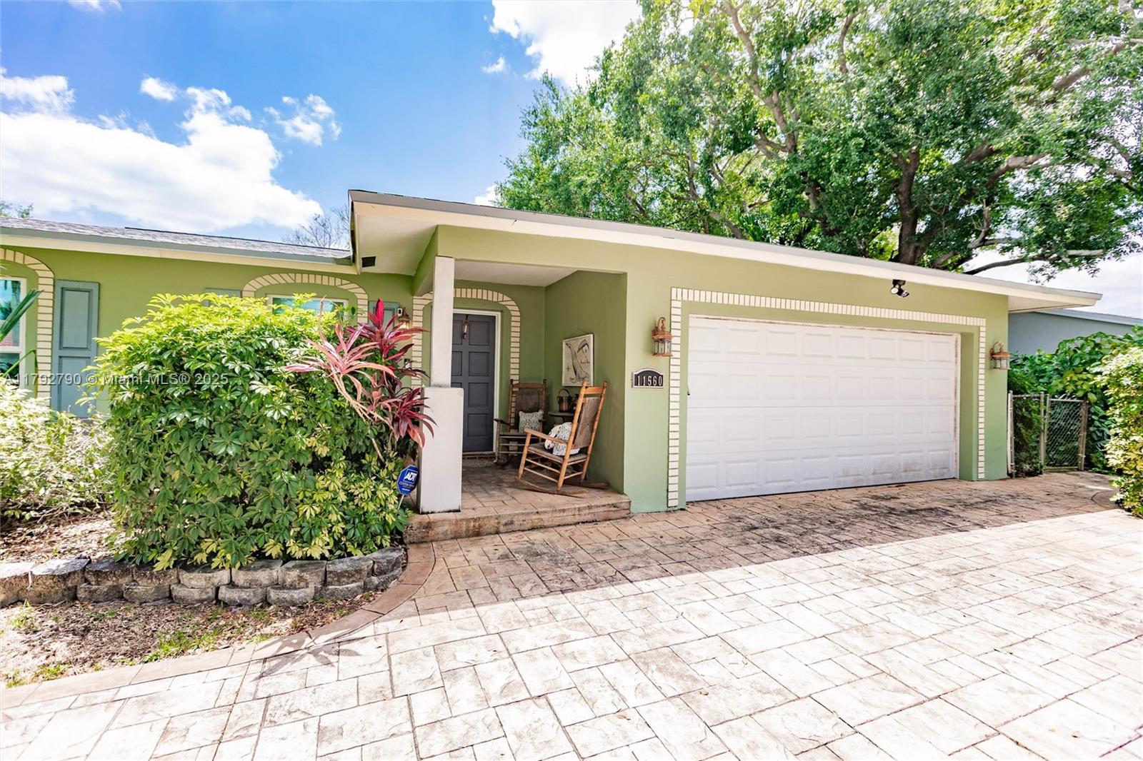 11560 NW 26th St