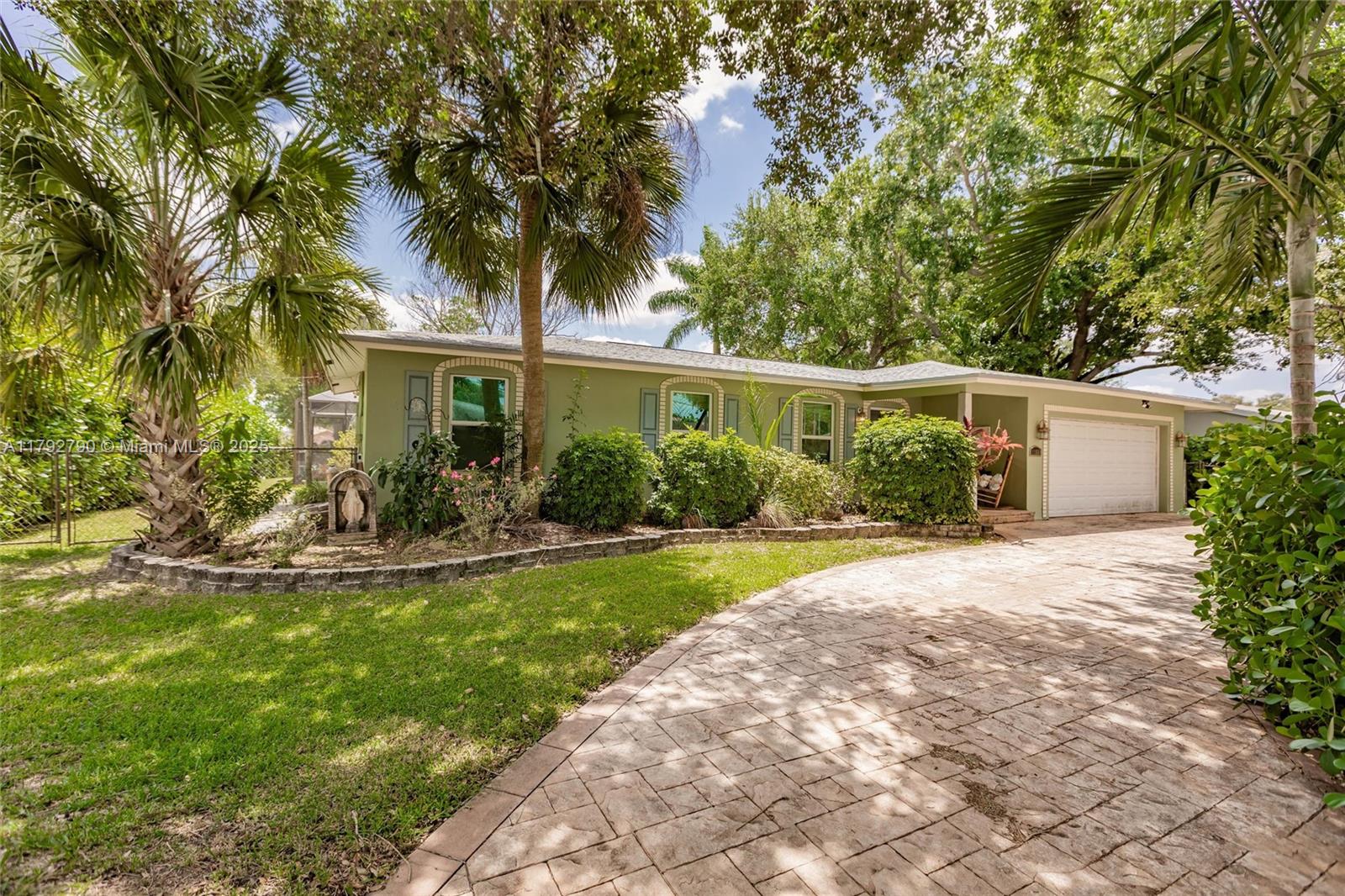 11560 NW 26th St