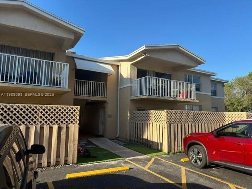 Beautiful 2-bedroom, 2-bath condo for rent in the heart of Doral! Enjoy a prime location close to shopping, dining, and major highways. Perfect for comfortable living in one of the most sought-after areas. Ready for immediate occupancy! Easy to show; call the listing agent for appointments. Don't waste this great opportunity.