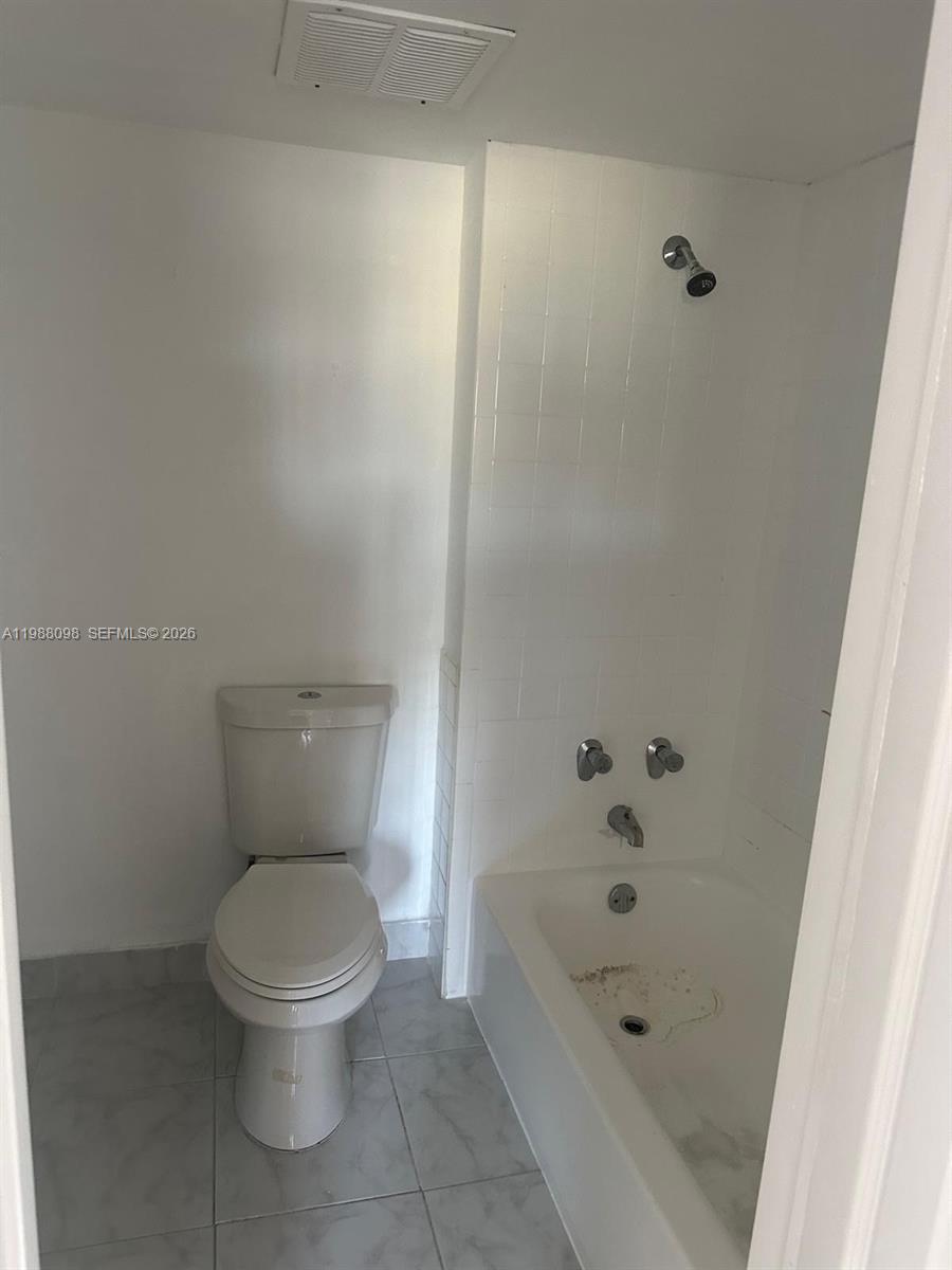 DORAL GARDENS CONDO - Residential Lease