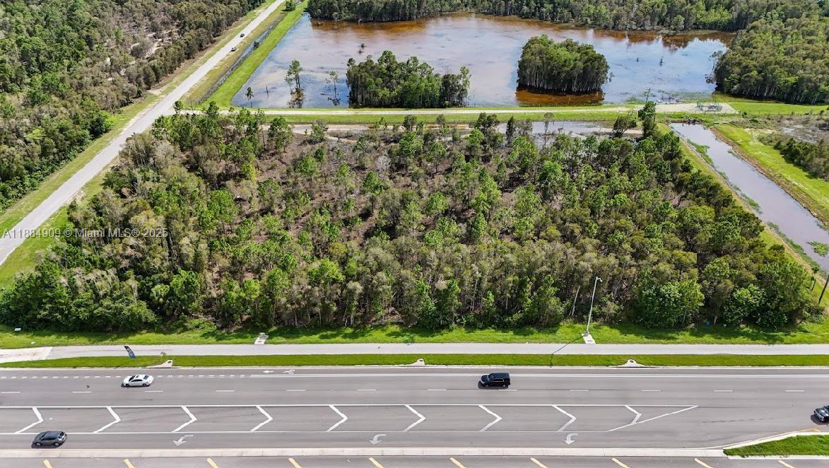 Lee County Unincorporated - Land