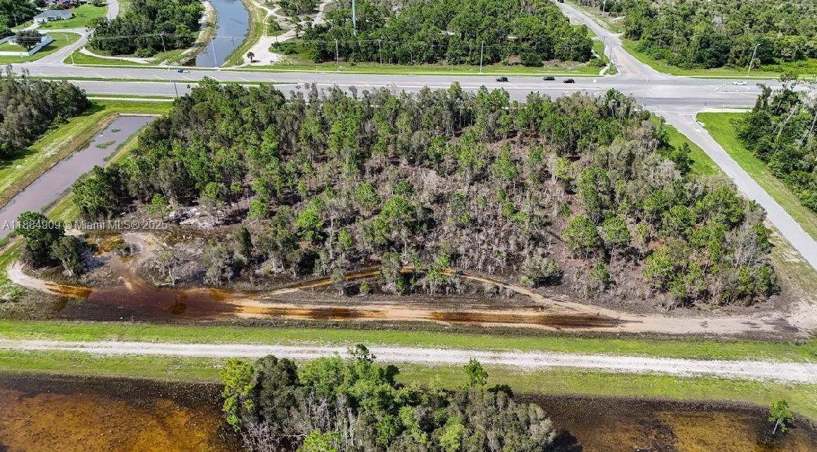 Lee County Unincorporated - Land