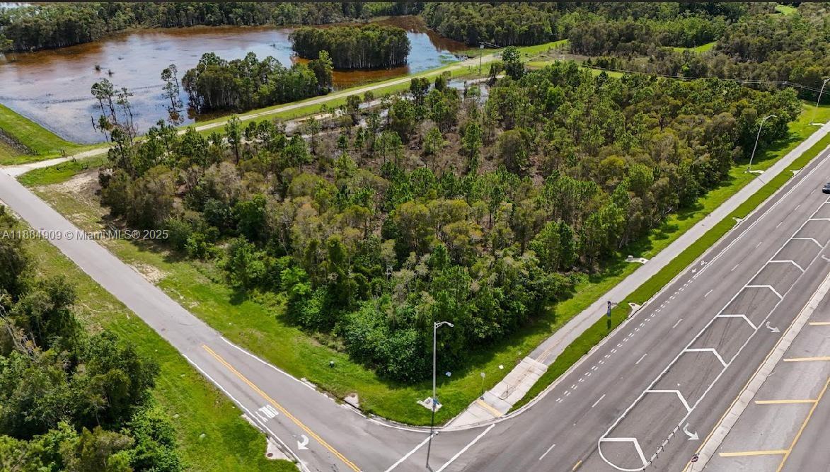 Lee County Unincorporated - Land