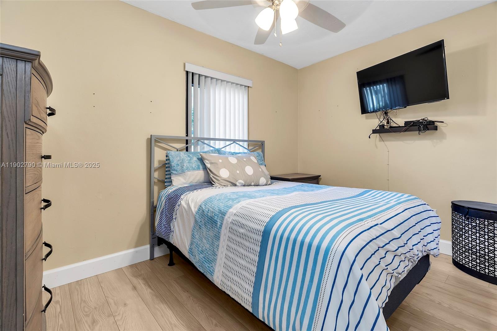 DEVON-AIRE VILLAS SEC 6 - Residential