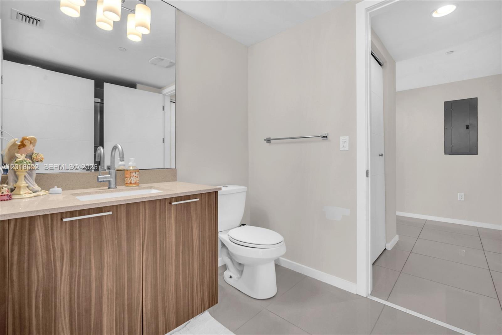 5252 PASEO CONDO - Residential