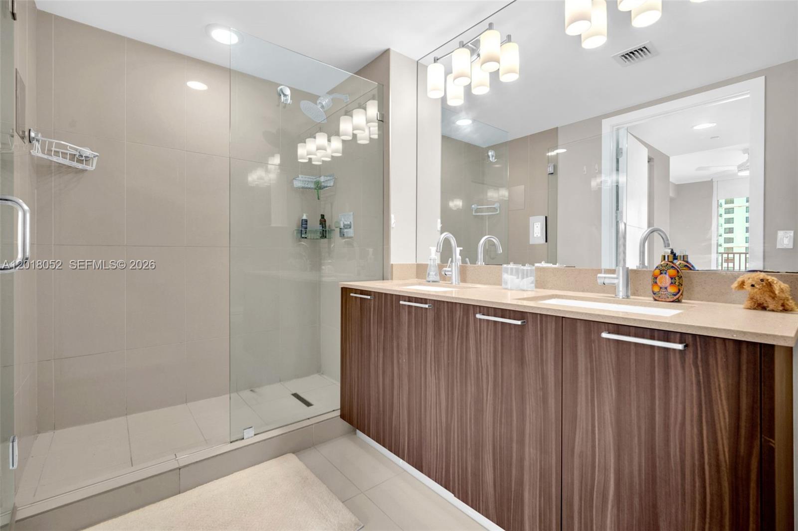 5252 PASEO CONDO - Residential