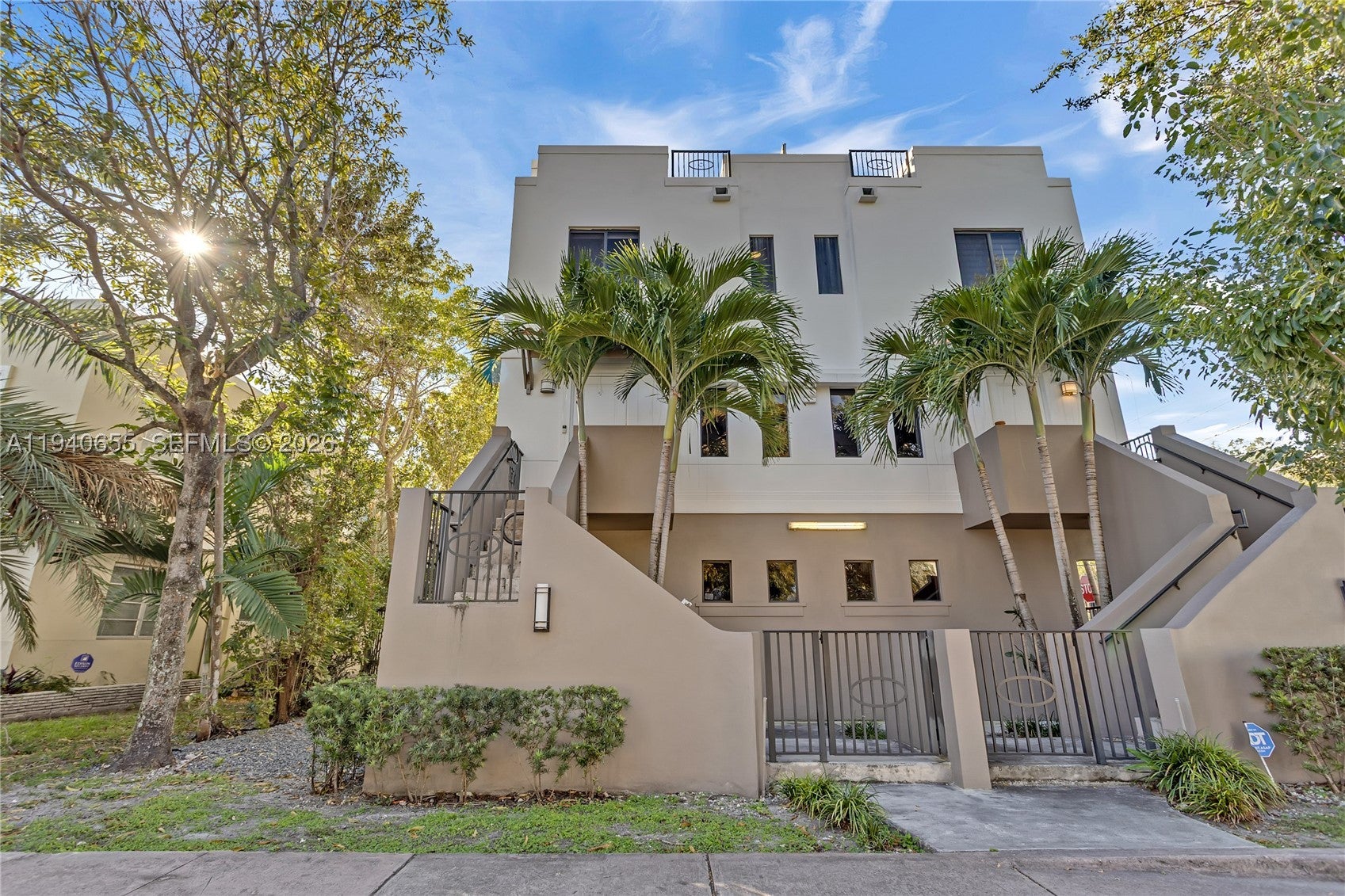 1405 Galiano St 4, Coral Gables FL 33134