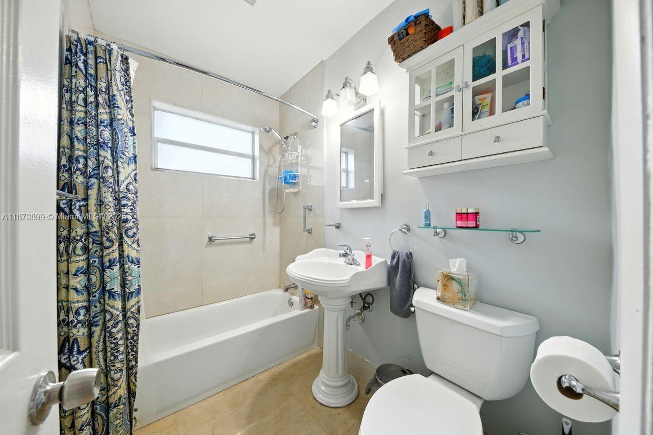 CENTRAL MIAMI PART 6 - Residential