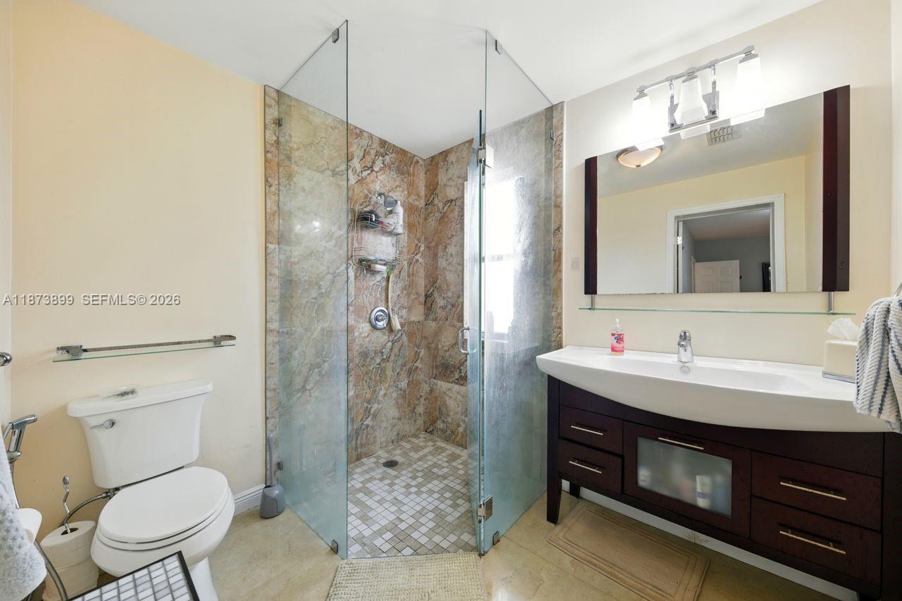 CENTRAL MIAMI PART 6 - Residential