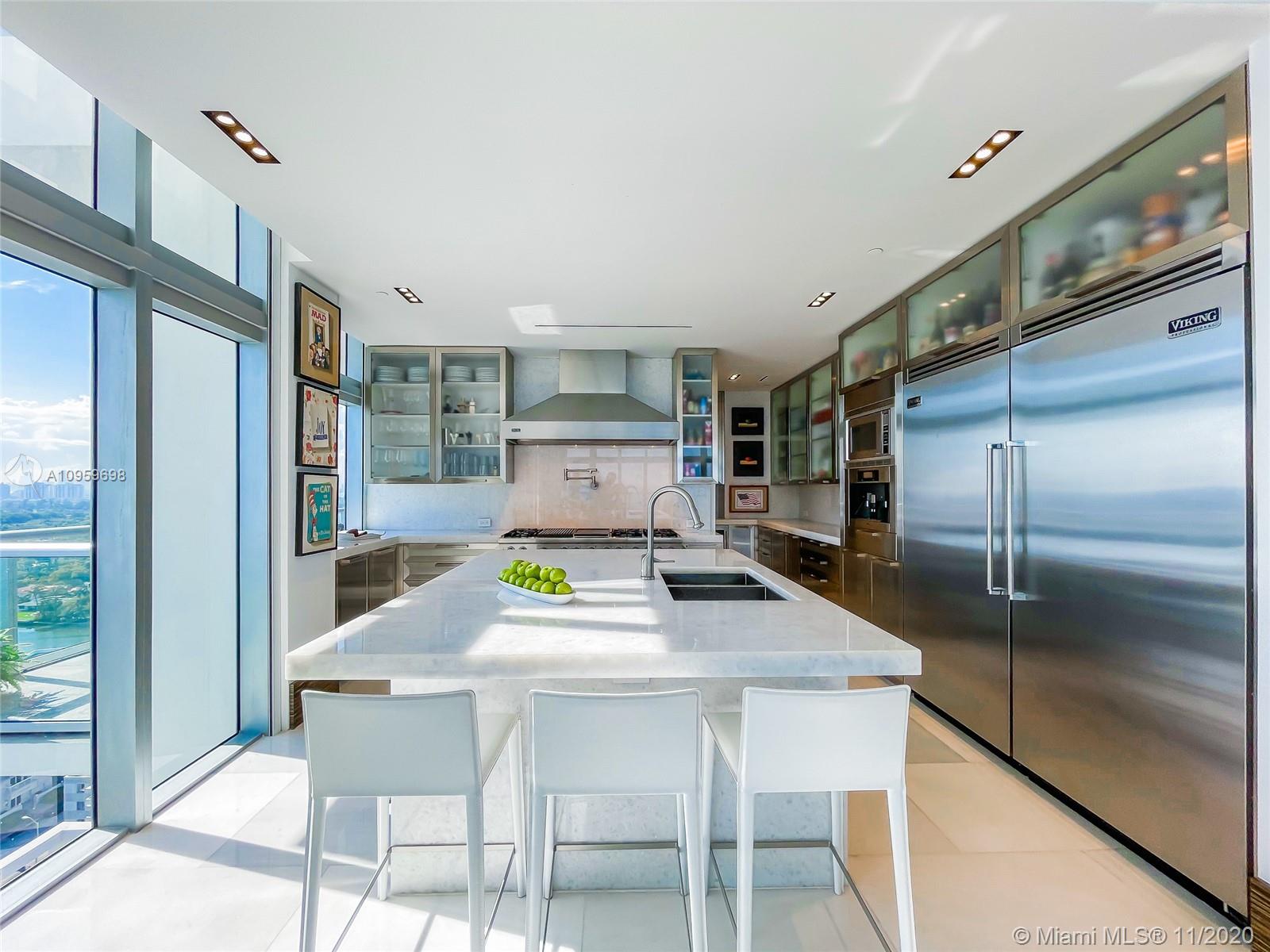 THE CARIBBEAN CONDO - Residential