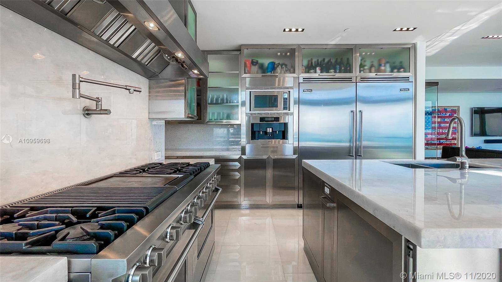 THE CARIBBEAN CONDO - Residential