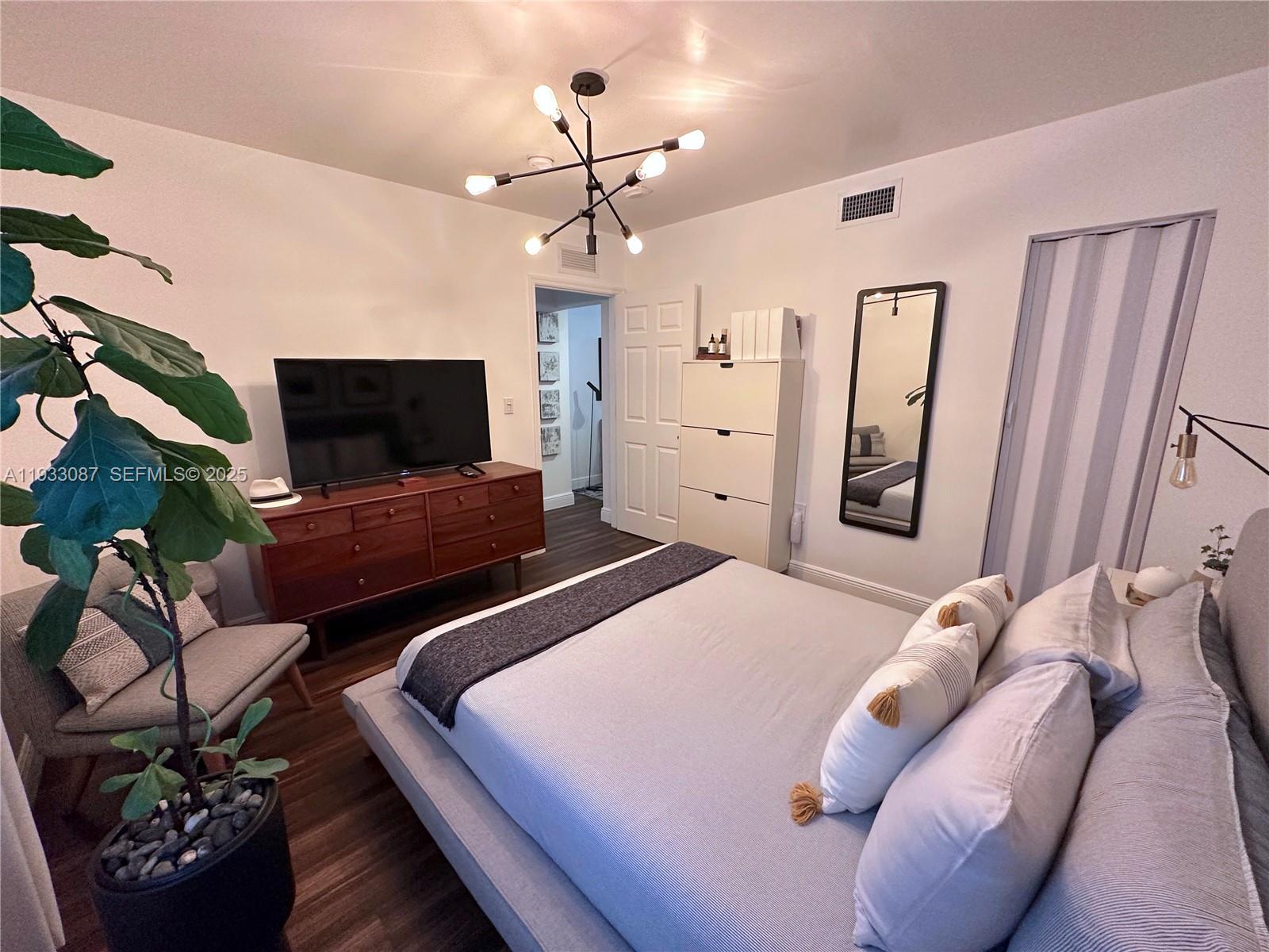 MIAMI NORTH - Residential Lease