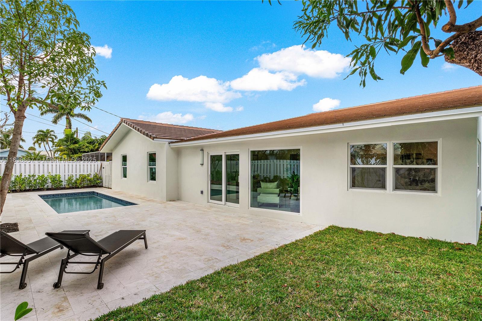 BOCA RATON SQUARE UNIT 14 - Residential