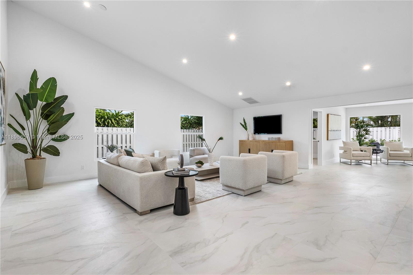 BOCA RATON SQUARE UNIT 14 - Residential