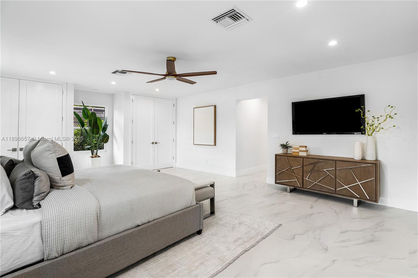 BOCA RATON SQUARE UNIT 14 - Residential
