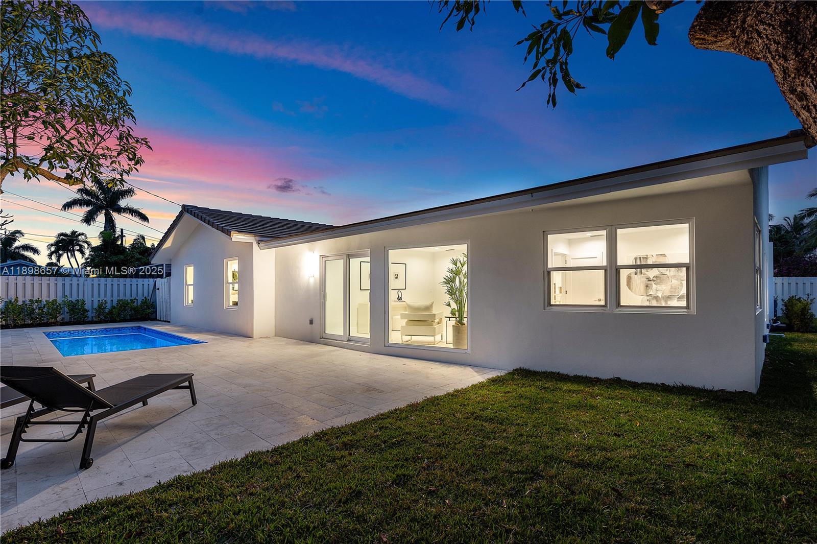BOCA RATON SQUARE UNIT 14 - Residential
