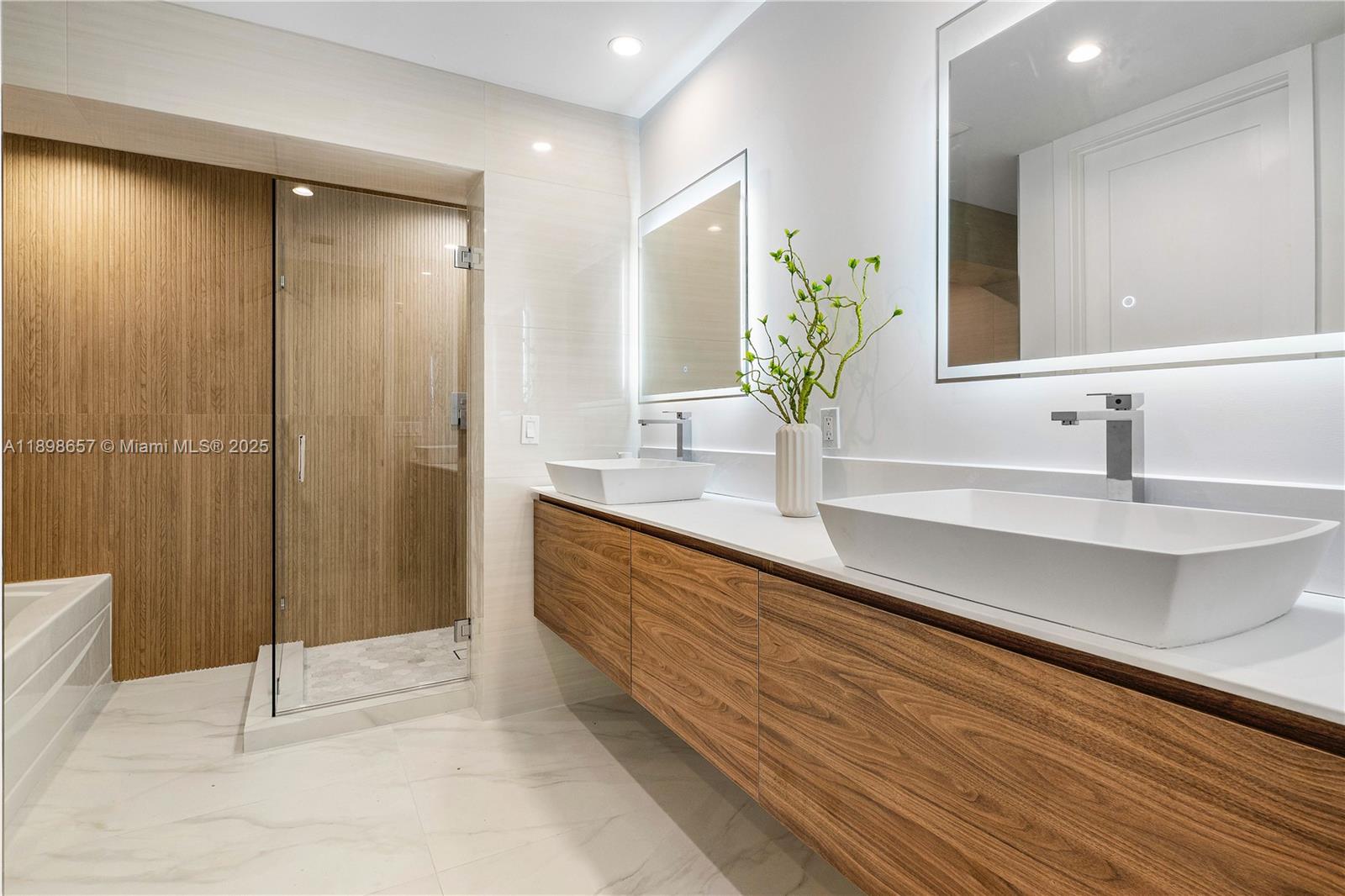 BOCA RATON SQUARE UNIT 14 - Residential
